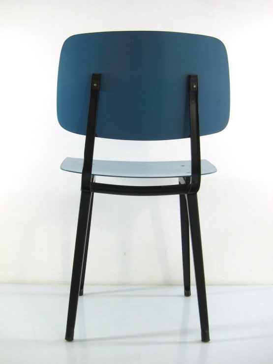 Blue Revolt chair Friso Kramer Ahrend Cirkel