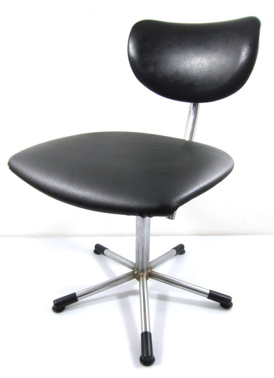 Bauhaus style desk chair