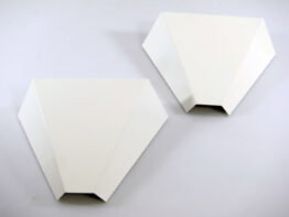 2 Geometric vintage white design wall lamps