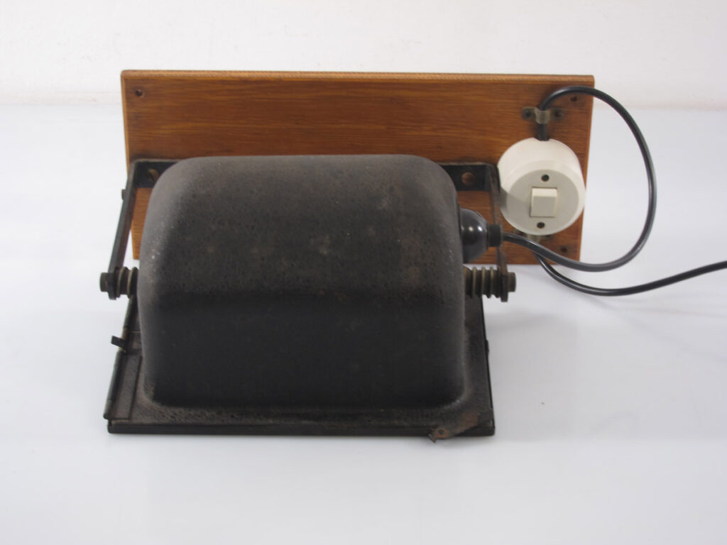 AGFA 1930s bauhaus darkroom lamp BDF