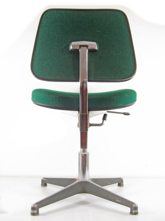 Green vintage scandinavian desk chair – mid century modern, adjustable and comfortable - Image 3