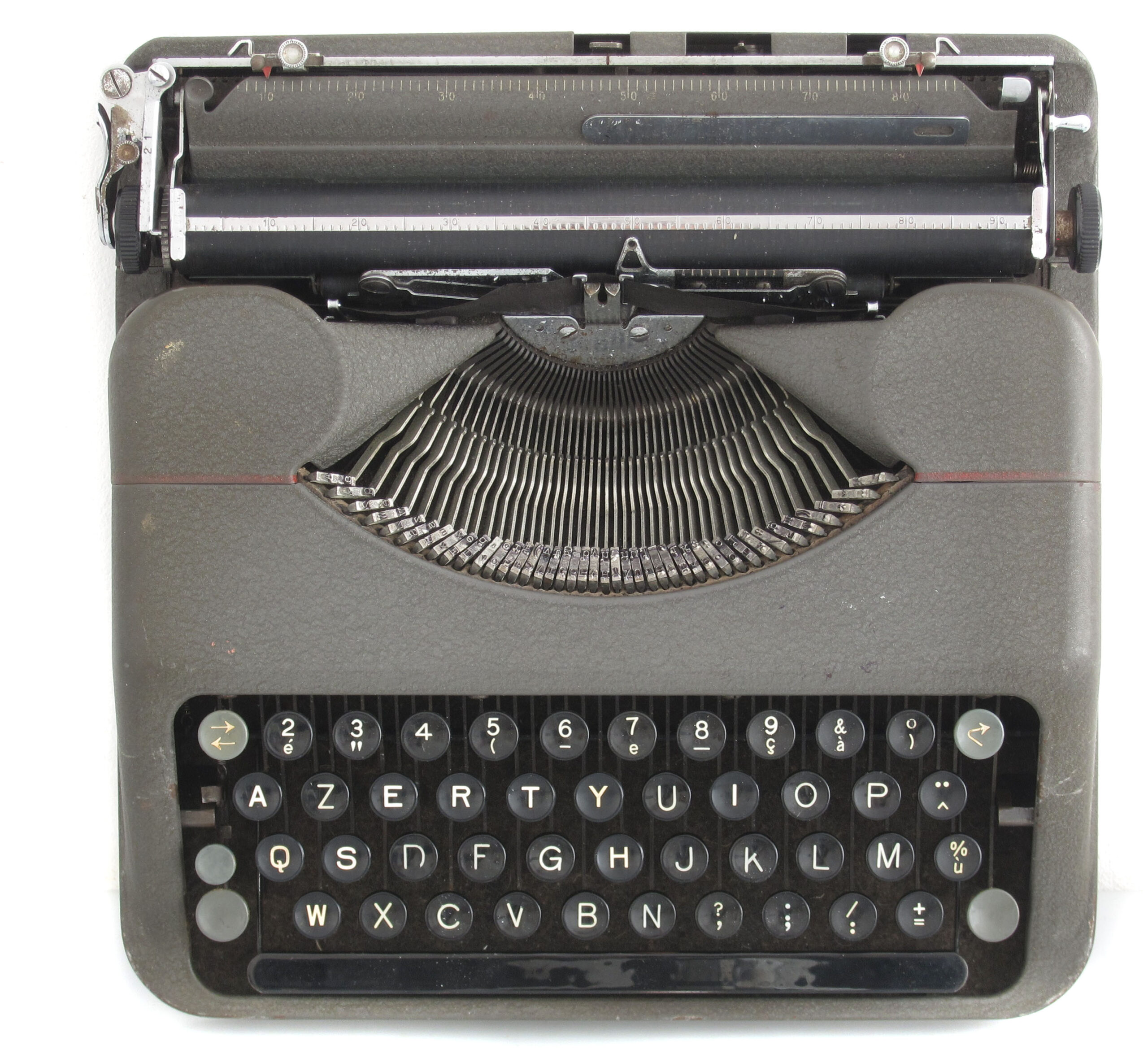 Collectable Hermes Baby portable typewriter with case 1939 | Bom