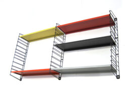 Tomado De Stijl Fifties original metal wall shelf unit
