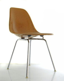 Charles & Ray Eames DSX Herman Miller - Fehlbaum Production ’70 fiberglass chair